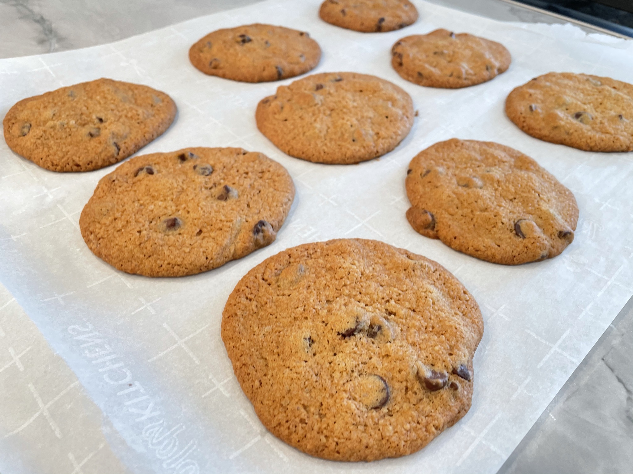 Amazing Chocolate Chip Cookies - YAWESOME