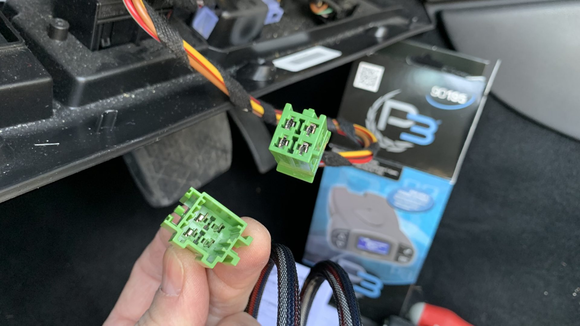 Brake Controller Install Mercedes SUV YAWESOME