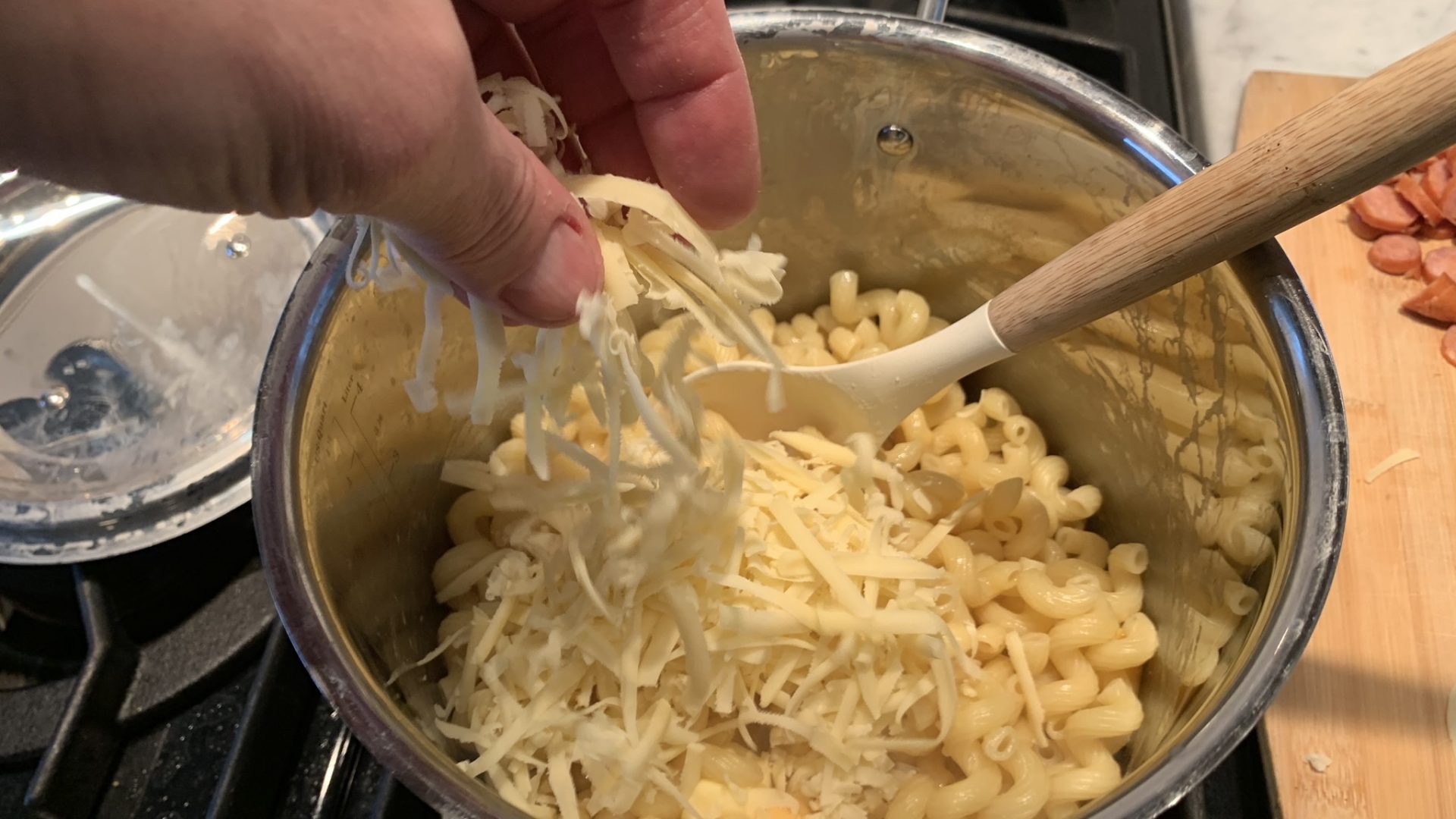 kraft mac and cheese noodles shredded